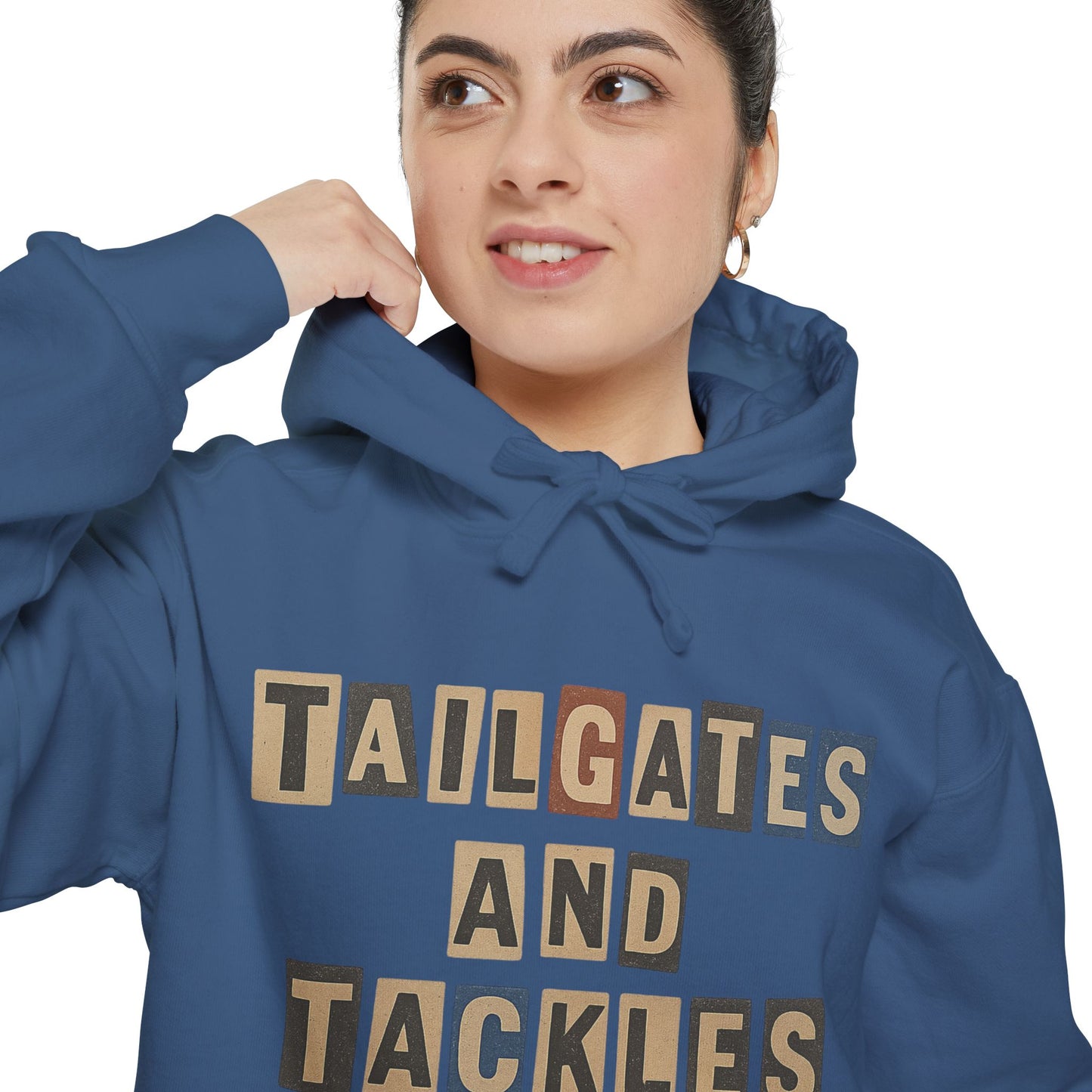 TAILGATES & TACKELS