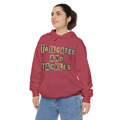 TAILGATES & TACKELS