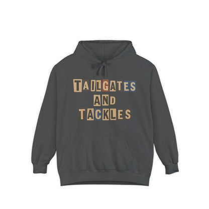 TAILGATES & TACKELS