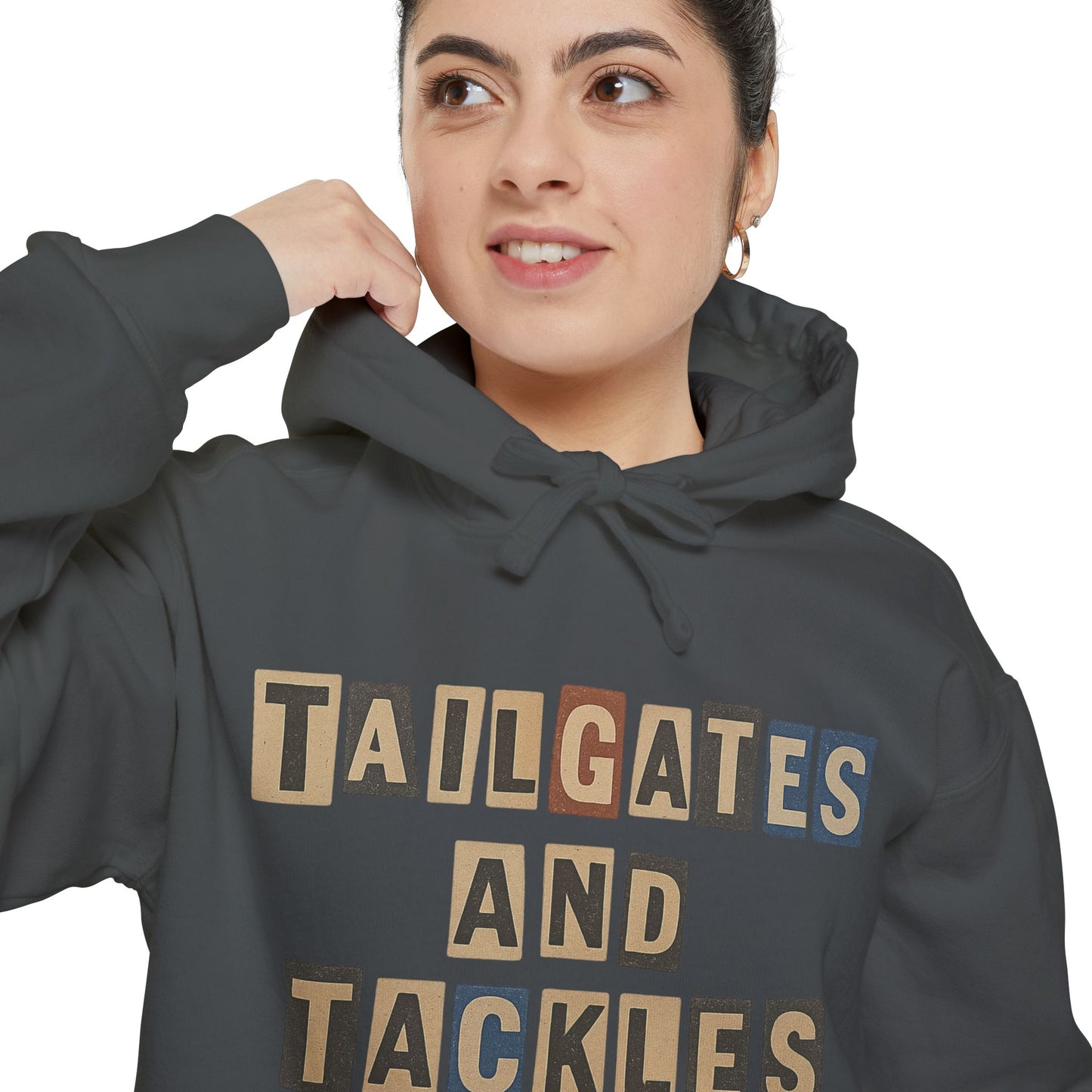 TAILGATES & TACKELS